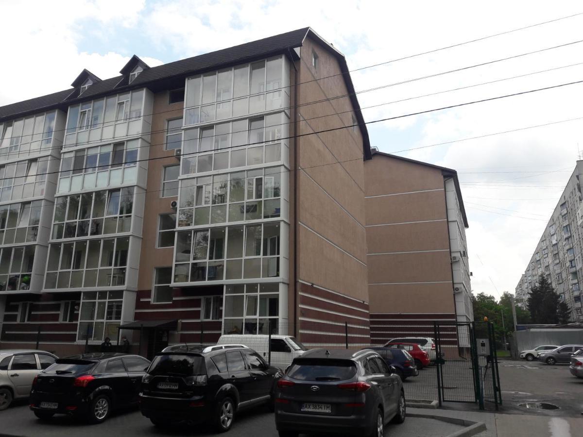Apartments Near Metalist Stadium 哈尔科夫 外观 照片